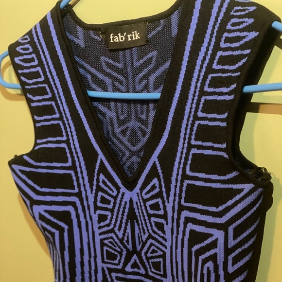 Black and blue asymmetrical print dress - Picture 5 of 15